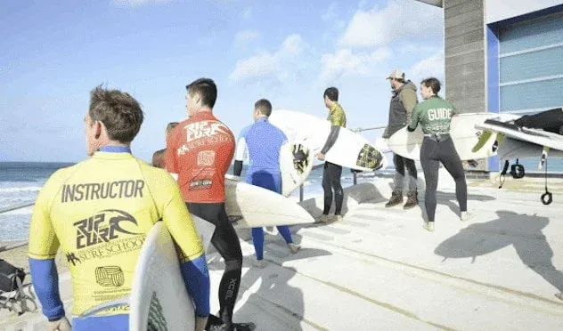 Newquay Navy Surf Training – Scores Epic Conditions