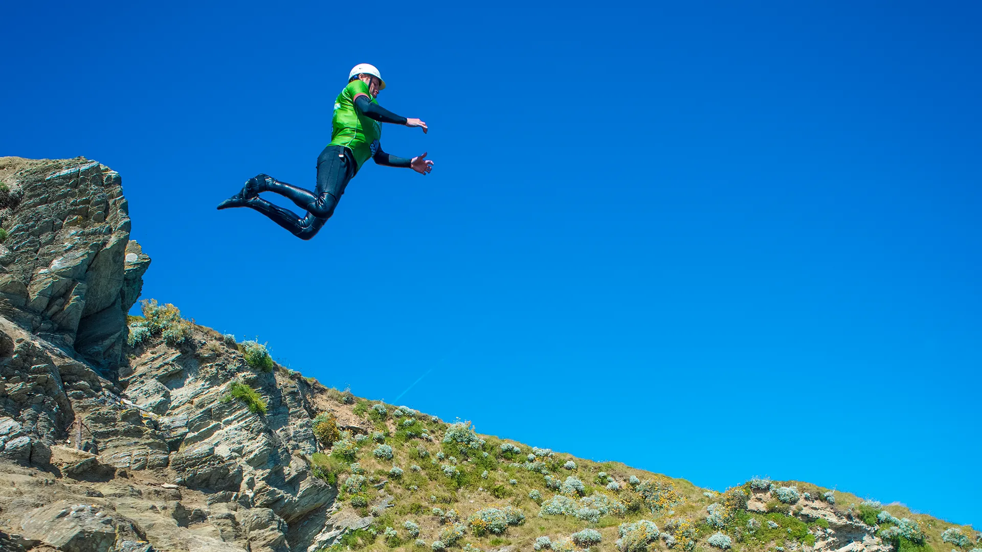 Gold Select Coasteer in Newquay Cornwall