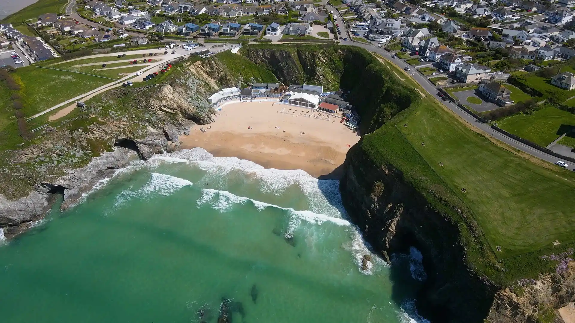 Lusty Glaze Beach Guide