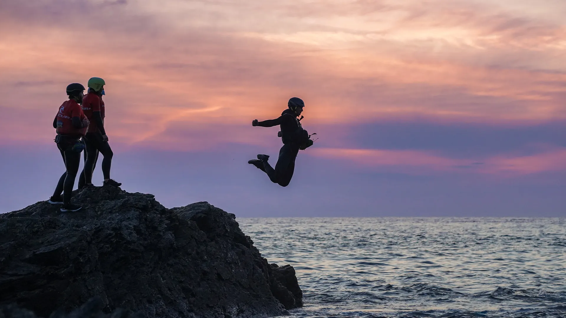 Military Adventure Training Coasteering in Newquay, Cornwall