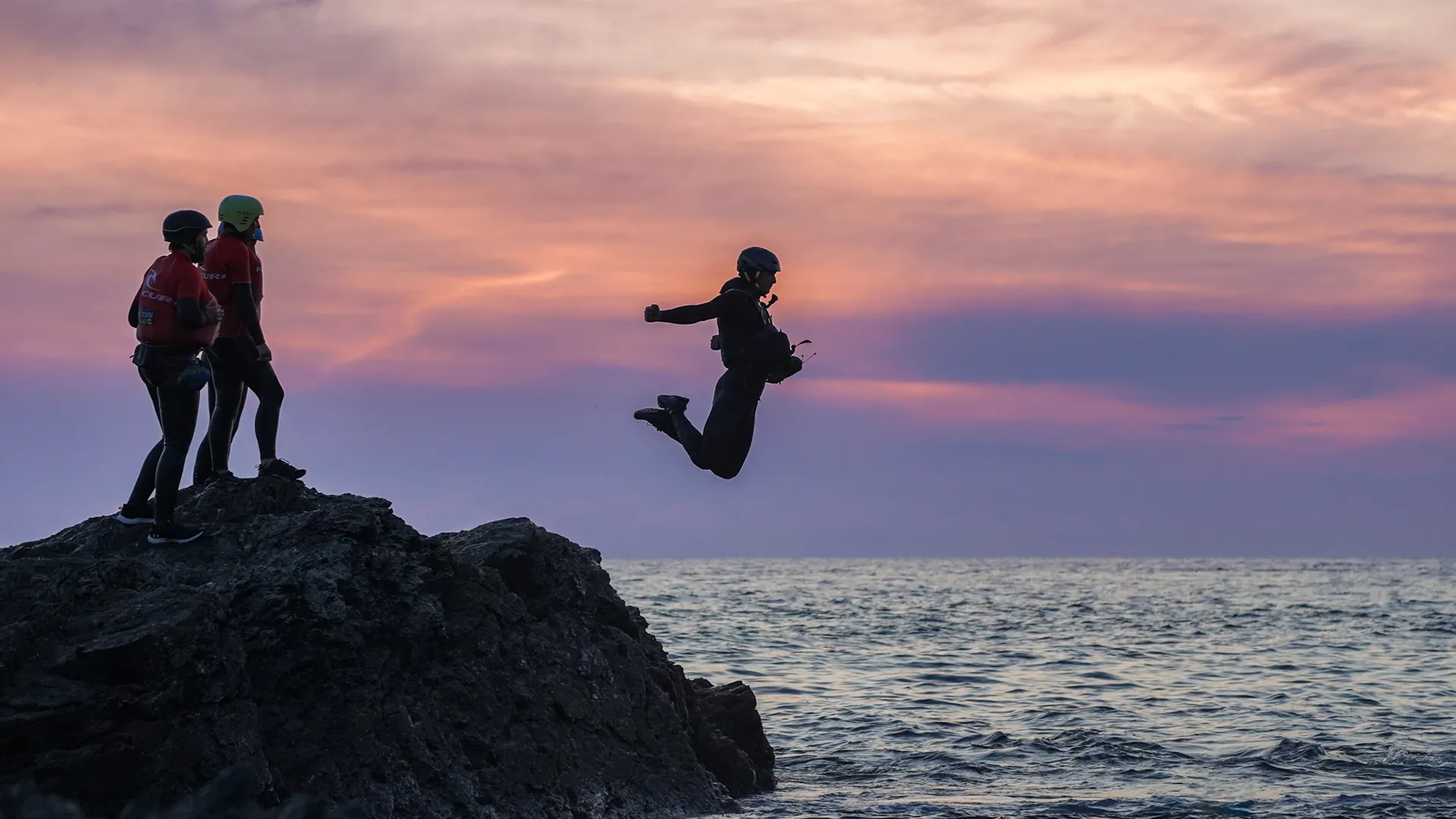 Stag & Hen Coasteering in Newquay Cornwall